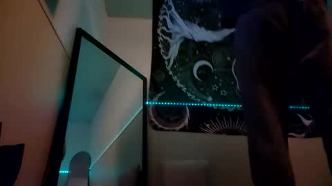 suns0ut_buns0ut online show from November 16, 12:29 pm