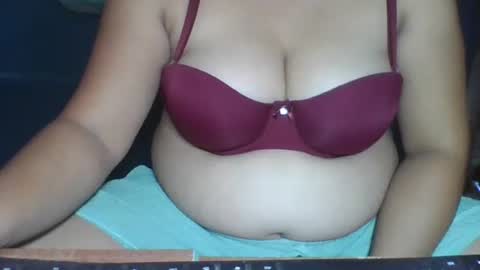 sunshine_789 online show from April 28, 7:56 am