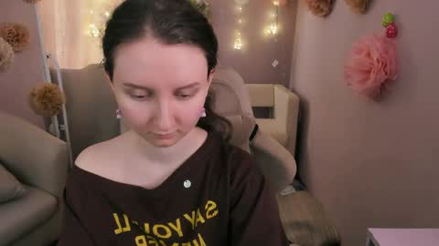 Alice online show from April 9, 6:19 am