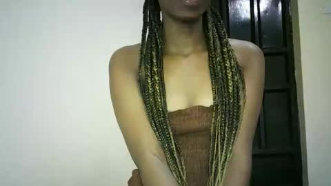 Snapshot of sunshine_g chatting on October 13, 6:15 am Sunshine online show from October 13, 6:15 am