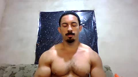 Snapshot of superbigmr chatting on September 11, 4:58 am james online show from September 11, 4:58 am