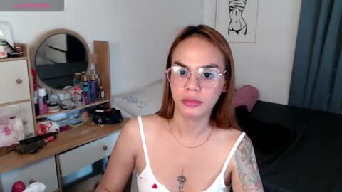 Im val online show from February 18, 3:06 am