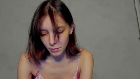 Una online show from December 16, 9:54 pm