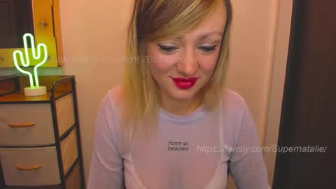 Snapshot of supernatalie chatting on October 6, 1:34 am Natalie online show from October 6, 1:34 am