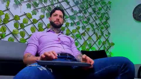 supreme_alpha_ online show from January 16, 4:43 am