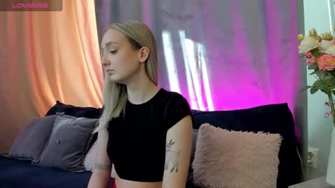 Annie online show from February 26, 3:46 am