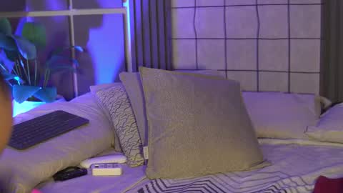 susan_wall online show from March 11, 2:09 pm