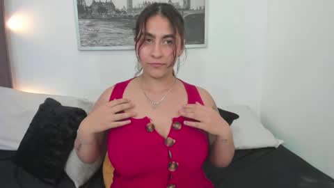 Susana online show from April 11, 1:21 am