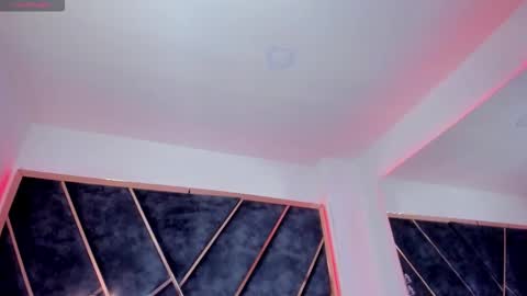 susanahenao online show from November 17, 5:26 pm