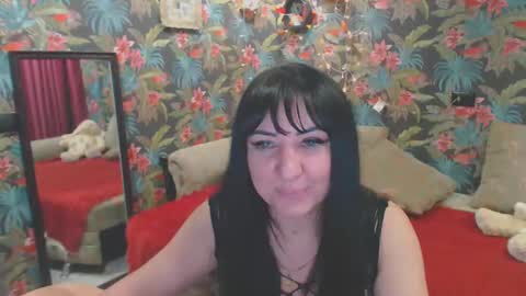 SusanLaNice online show from December 6, 3:28 pm