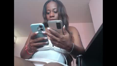 SUSAN online show from May 16, 3:00 pm