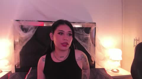 susanvilla online show from October 24, 7:58 pm