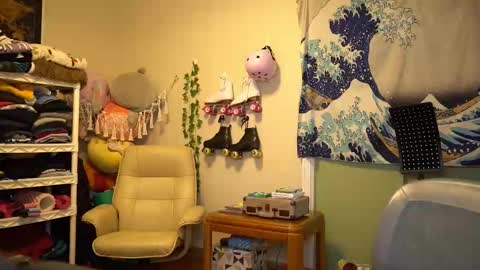   online show from October 22, 3:35 pm