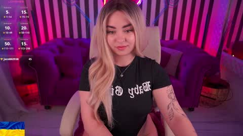 Susie online show from April 24, 8:55 pm