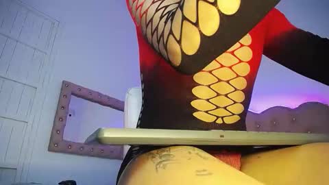 Sussan Cooper online show from February 14, 4:15 am