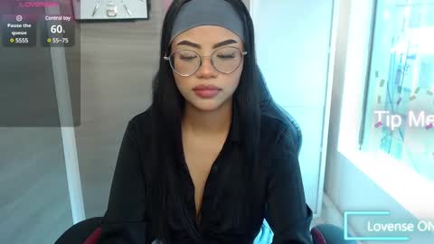 Snapshot of sussan_love01 chatting on February 27, 2:54 pm Susan online show from February 27, 2:54 pm