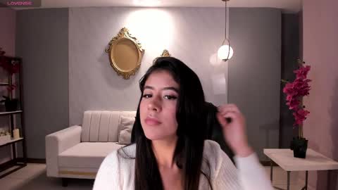 Snapshot of sussanelliot chatting on February 19, 7:16 pm Sussan online show from February 19, 7:16 pm