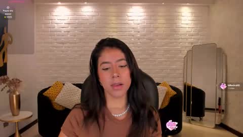 Snapshot of sussanelliot chatting on October 17, 9:57 am Sussan online show from October 17, 9:57 am