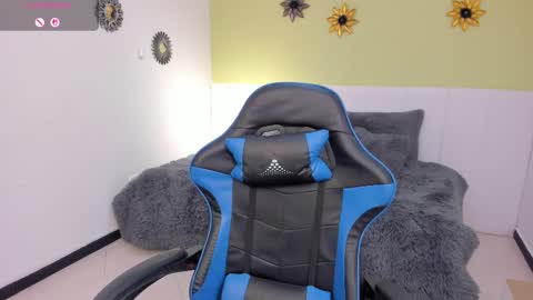 sussy_sweet4u online show from March 5, 1:17 pm