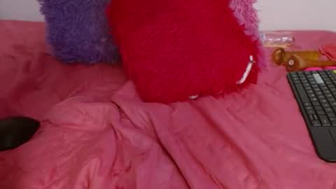 suzan_30 online show from December 4, 9:03 pm