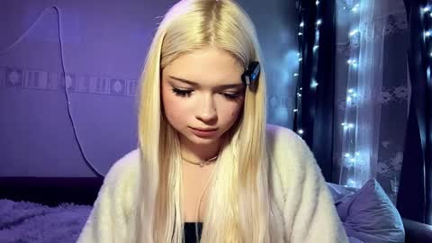 Stacy online show from April 5, 11:46 pm