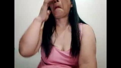 suzzie_hot online show from February 19, 8:31 pm