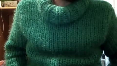 Snapshot of sweaterboy666 chatting on December 4, 11:57 am sweaterboy666 online show from December 4, 11:57 am
