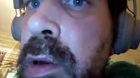 Snapshot of sweaterboy666 chatting on December 3, 11:51 pm sweaterboy666 online show from December 3, 11:51 pm