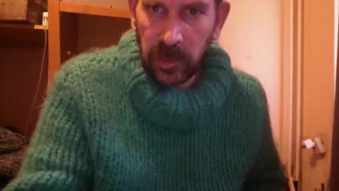 Snapshot of sweaterboy666 chatting on February 6, 10:14 am sweaterboy666 online show from February 6, 10:14 am