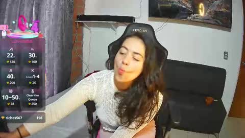 Snapshot of sweet10salome chatting on October 19, 3:06 pm sweet10salome online show from October 19, 3:06 pm