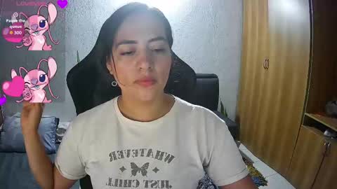 Snapshot of sweet10salome chatting on September 17, 1:09 am sweet10salome online show from September 17, 1:09 am