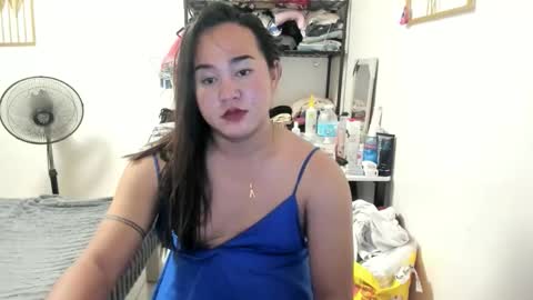 Snapshot of sweet7061 chatting on October 18, 5:17 pm sweet7061 online show from October 18, 5:17 pm