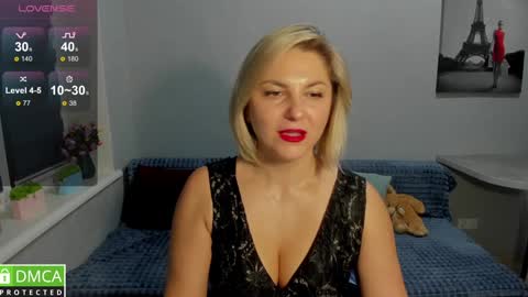 Snapshot of sweet___margaret chatting on December 22, 3:33 pm Margaret online show from December 22, 3:33 pm