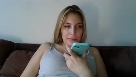 Snapshot of sweet__alana chatting on January 26, 9:40 pm Sweet alana online show from January 26, 9:40 pm