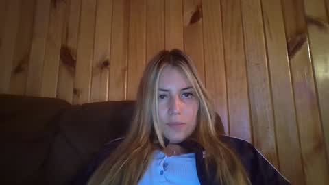 Snapshot of sweet__alana chatting on January 2, 2:11 am Sweet alana online show from January 2, 2:11 am
