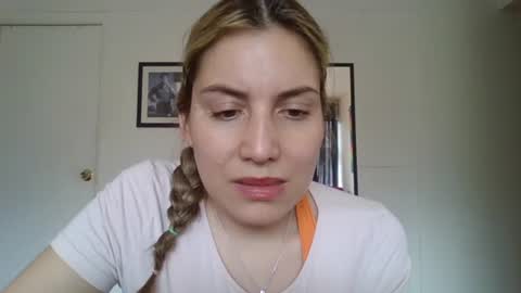 Snapshot of sweet__alana chatting on September 17, 6:11 pm Sweet alana online show from September 17, 6:11 pm
