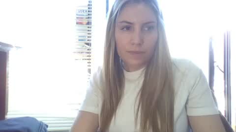 Snapshot of sweet__alana chatting on October 7, 6:26 pm Sweet alana online show from October 7, 6:26 pm