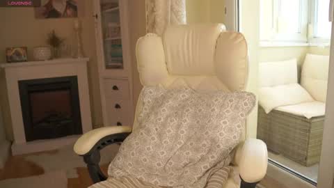 free  online show from March 20, 2:00 pm