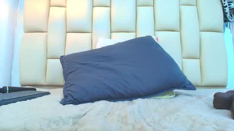 Snapshot of sweet_amye chatting on October 7, 7:32 pm Amye online show from October 7, 7:32 pm