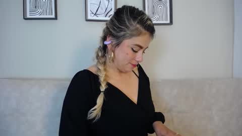 Bella Valery online show from October 21, 11:08 pm