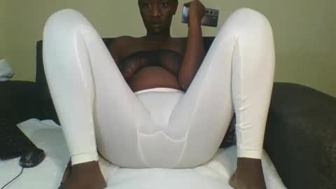 bella online show from October 27, 6:02 am