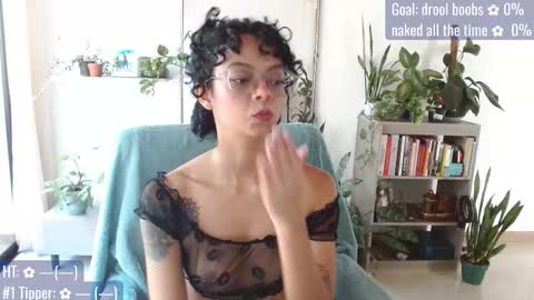 Tutti  online show from March 22, 6:45 pm