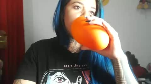 Snapshot of sweet_bubblee chatting on October 8, 1:24 am Bubbles online show from October 8, 1:24 am