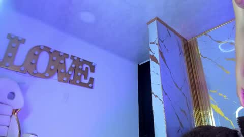 Snapshot of sweet_celeste18_ chatting on October 4, 9:34 pm Celeste online show from October 4, 9:34 pm