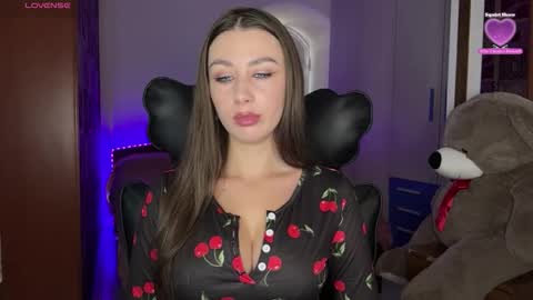 Snapshot of sweet_cherryn chatting on October 5, 12:13 pm Sweet Cherry online show from October 5, 12:13 pm
