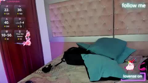  emmili  online show from March 24, 12:11 pm