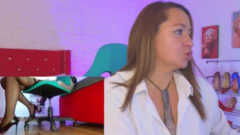 Snapshot of sweet_evans___ chatting on October 7, 3:35 am Sweet Evans online show from October 7, 3:35 am