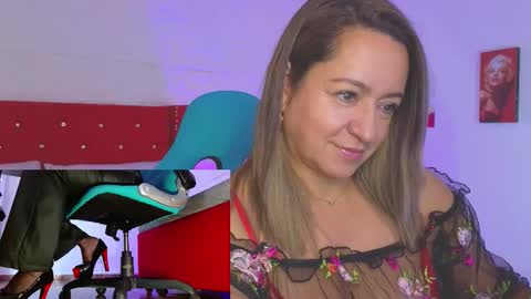 Snapshot of sweet_evans___ chatting on October 15, 3:32 am Sweet Evans online show from October 15, 3:32 am