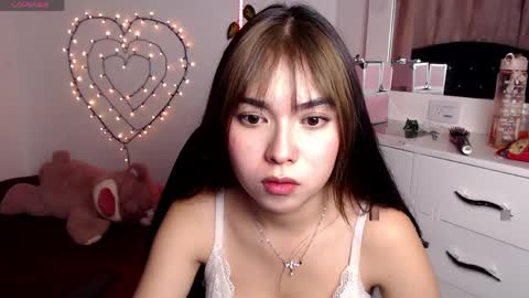 Hannah online show from April 7, 4:47 am