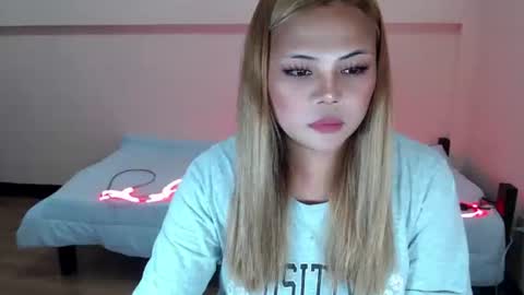 Snapshot of sweet_hard_queenxxx chatting on September 30, 10:26 am sophia daisy online show from September 30, 10:26 am